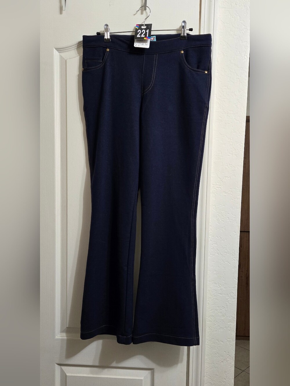 #221 NWOT Comfy Jeans (PJ Jeans)
